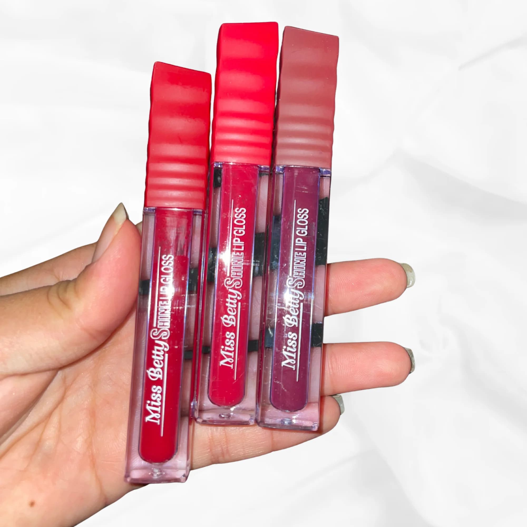 Labial Líquido Matte Shine Lip Gloss de Miss Betty