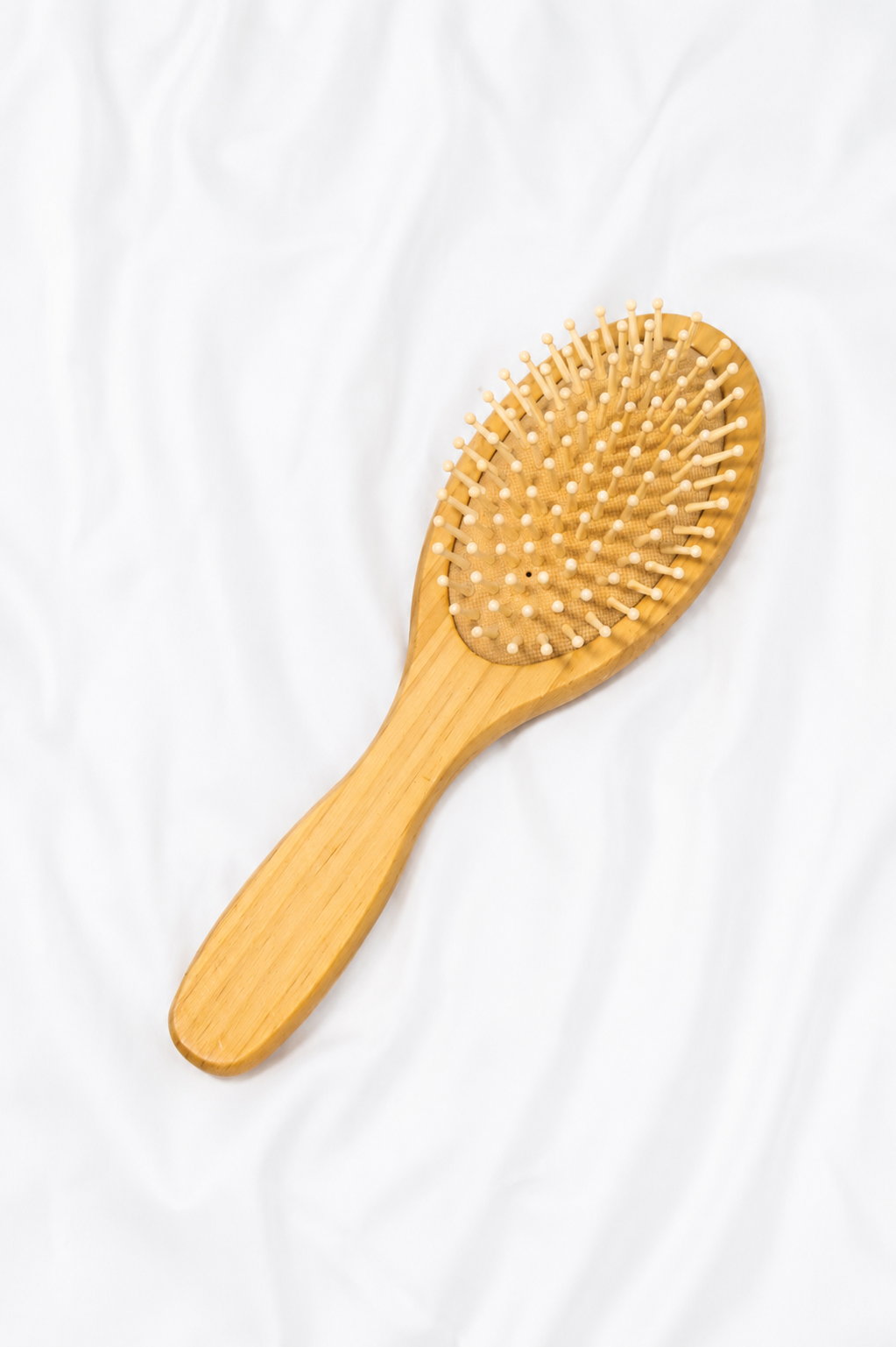 CEPILLO DE BAMBOO REDONDO ORIGINAL X UND